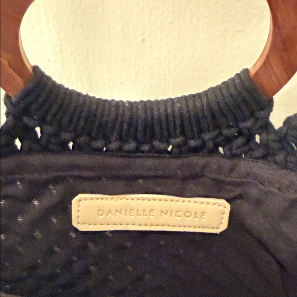 Danielle Nicole Black Fringe Crossbody Bag Wood Knit Beach Resort - Picture 5 of 5